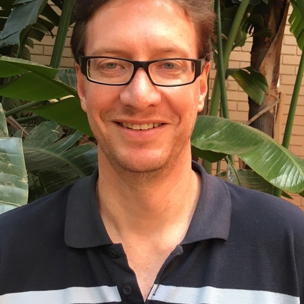 Dr Richard Hall